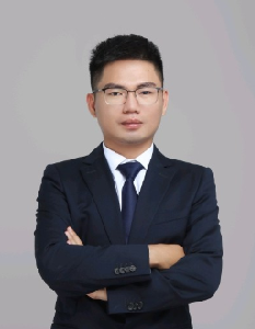 陈亚泰